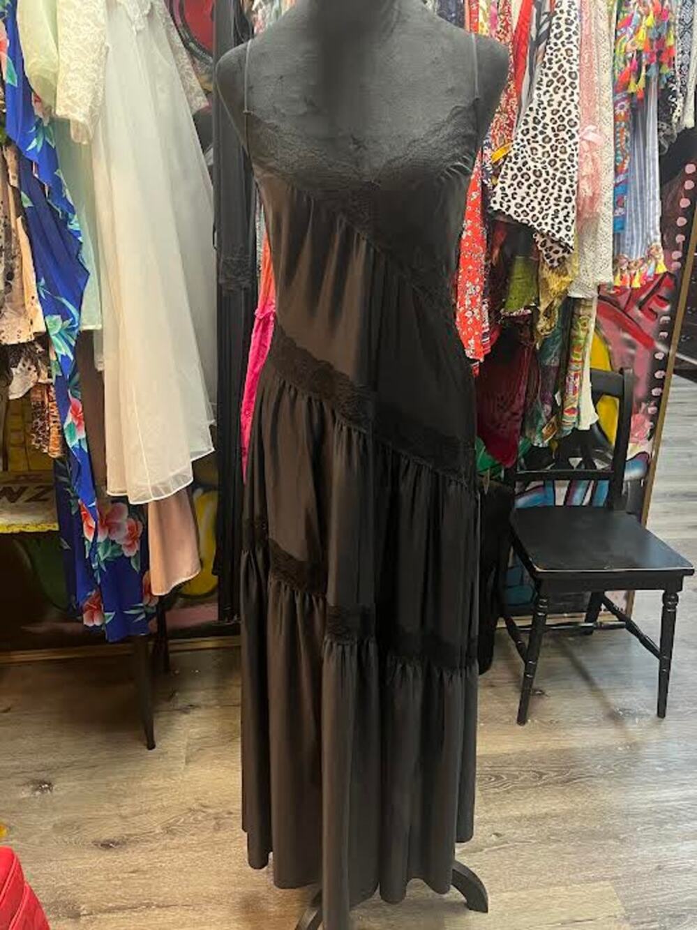 VINTAGE HENSON BLACK SLIP DRESS (SMALL)